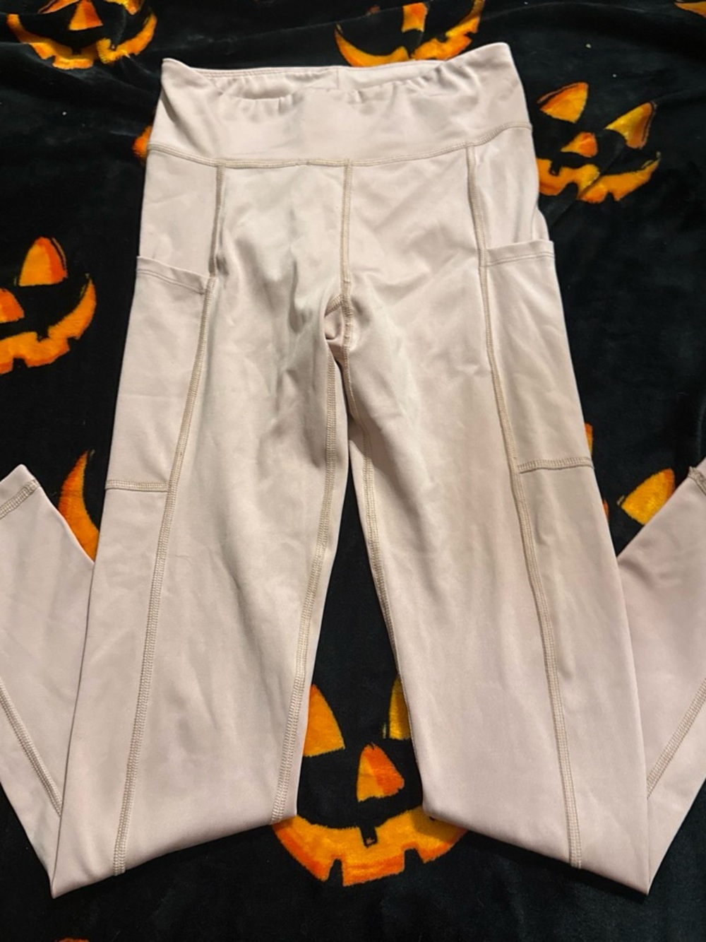 Aeropostale Cream High-Rise Kids Leggings with Side Pockets